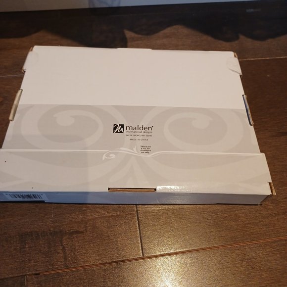 Picture frame - Picture 2 of 2